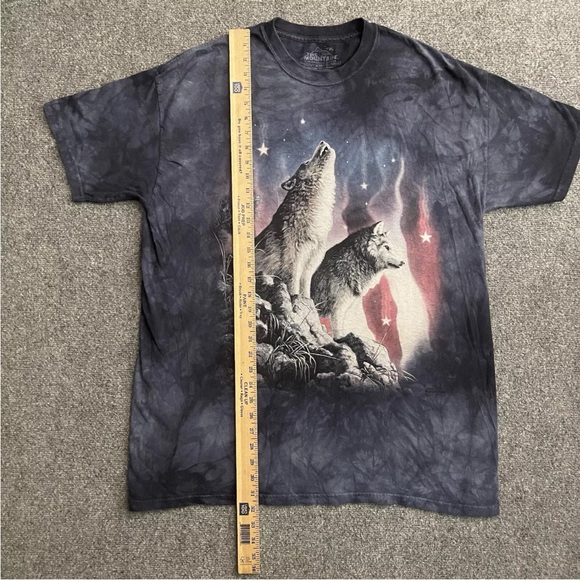 Vintage The Mountain T Shirt Mens XL Patriotic Wolves Howling Blue Tie Dye 2013 - Picture 2 of 9